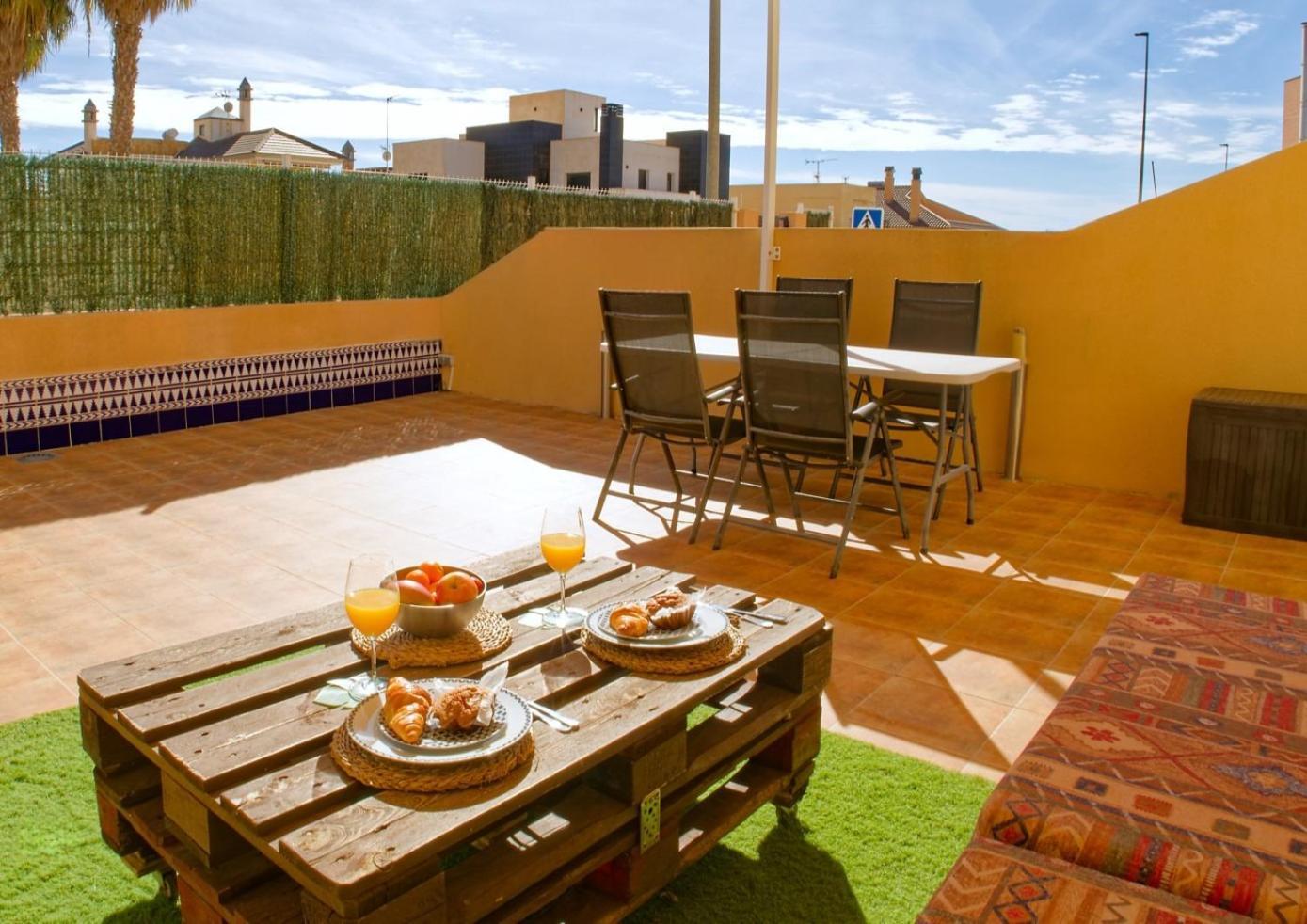 Amplia Terraza Con Piscina, Garaje Y Aire Acondicionado - By Aloha Palma Apartment Aguilas Exterior photo